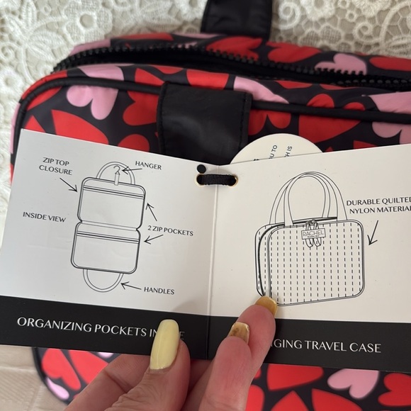 NWT Rachel Roy Red Pink Heart Pattern hanging valet cosmetic travel case Bag zip - Picture 3 of 12